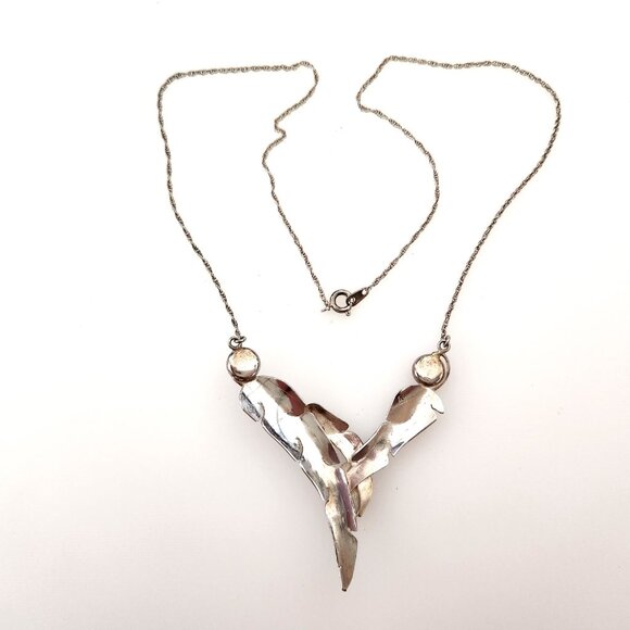 VINTAGE? DESIGNER'S STAMPED SILVER NECKLACE WITH PINK NATURAL CABOCHONS - Picture 9 of 9